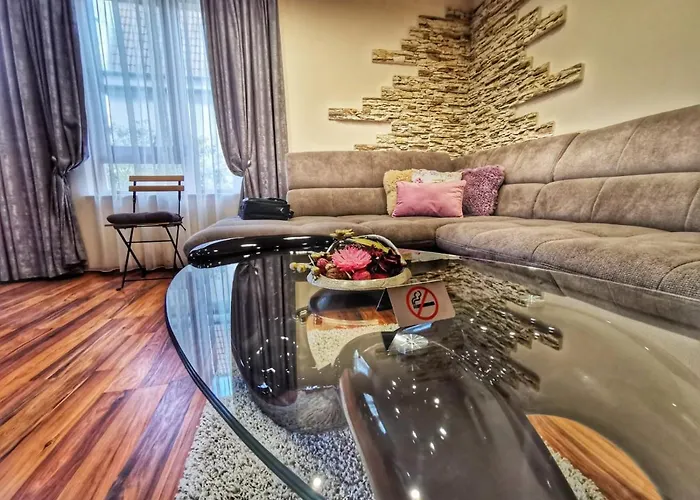 Aventurine Apartman *