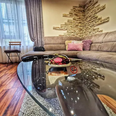 Aventurine Апартаменти *